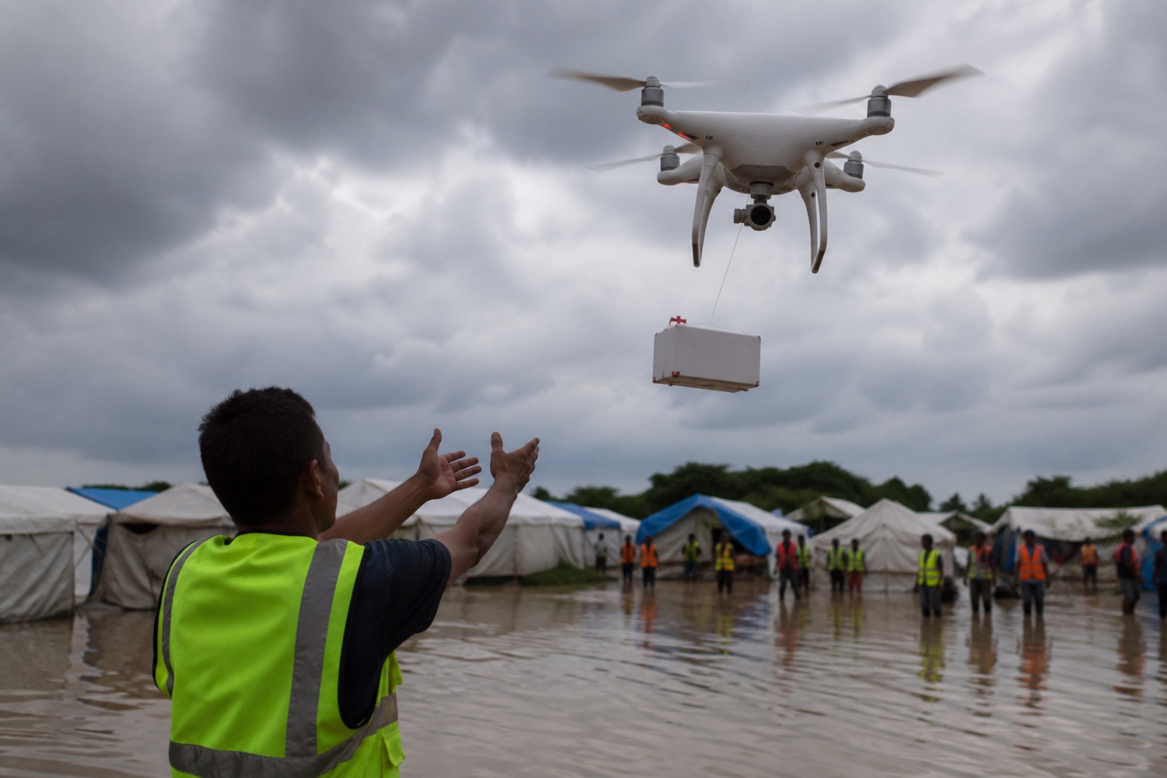 Dron en apoyo humanitario tras inundación